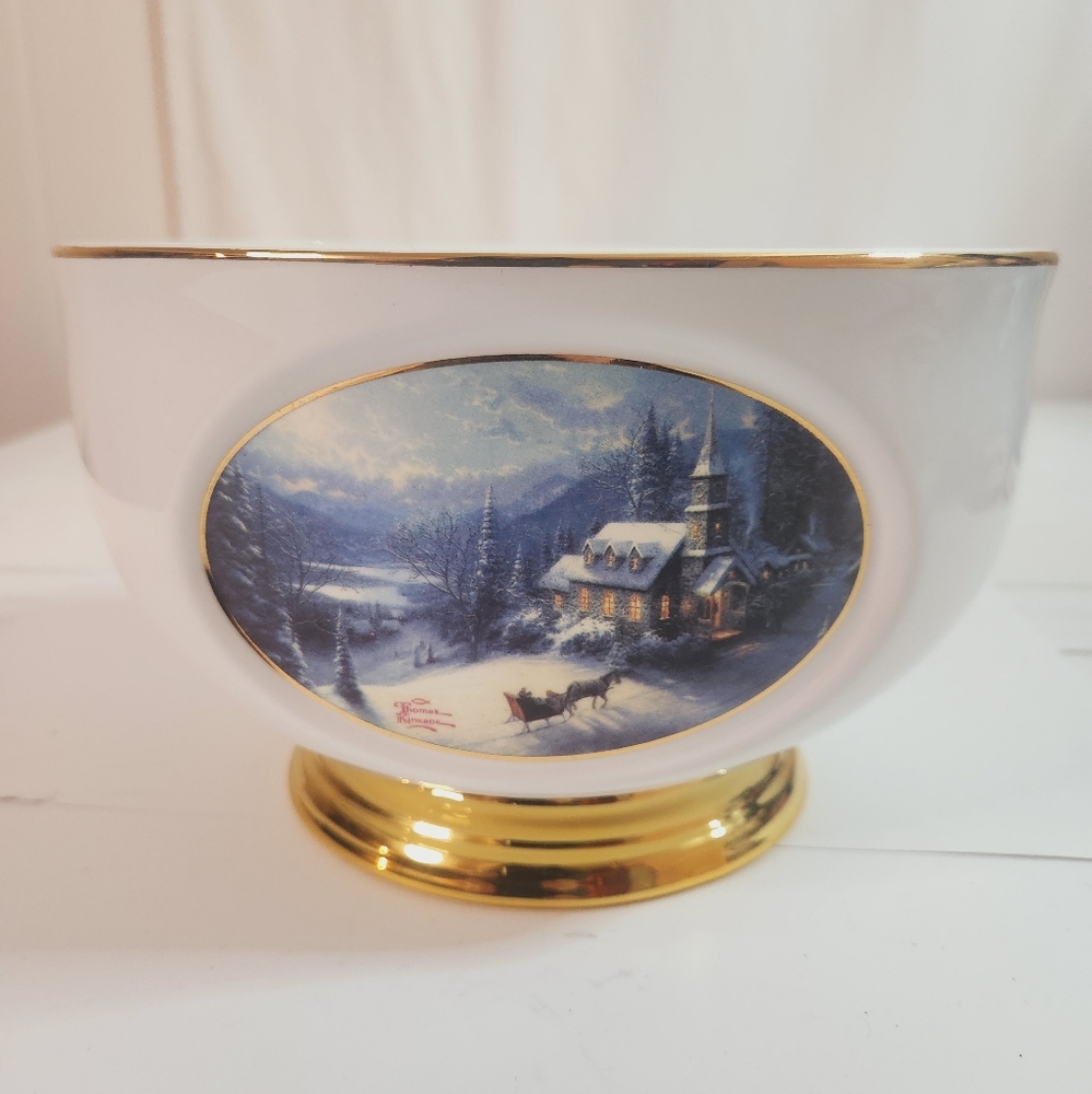 Thomas Kinkade Sunday Evening Sleigh Ride Porcelain Bowl Flower Vase